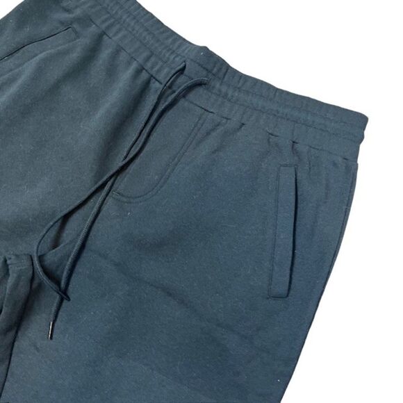 NWOT Men's True Religion Jeans Brand Puff Print Raw Cut Sweat Short Size Medium - Picture 3 of 7